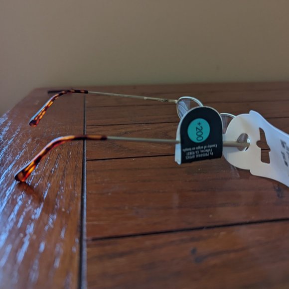 Personal Optics Burgundy Ladies Delicate Oval Reading Glasses Magnifier +200 NWT - Picture 5 of 5